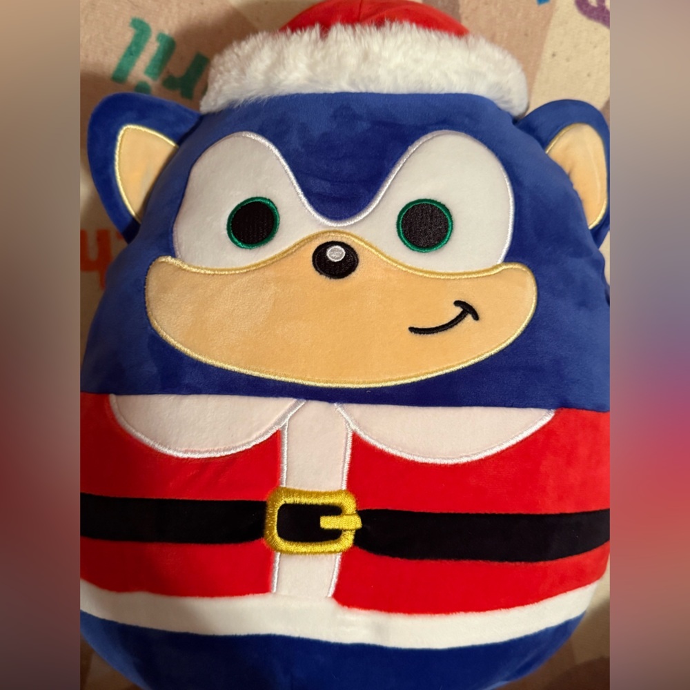 Medium Sonic squishmallow